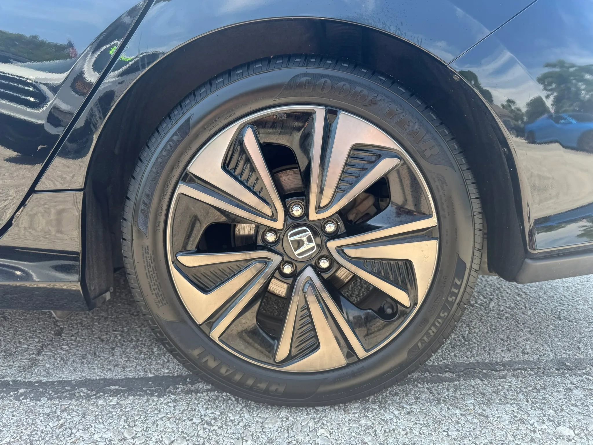 Used 2018 Honda Civic EX image 26