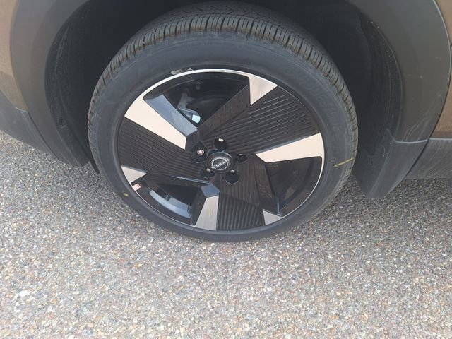 New 2026 Nissan Kicks SR w/ SR Premium Package FWD image 31