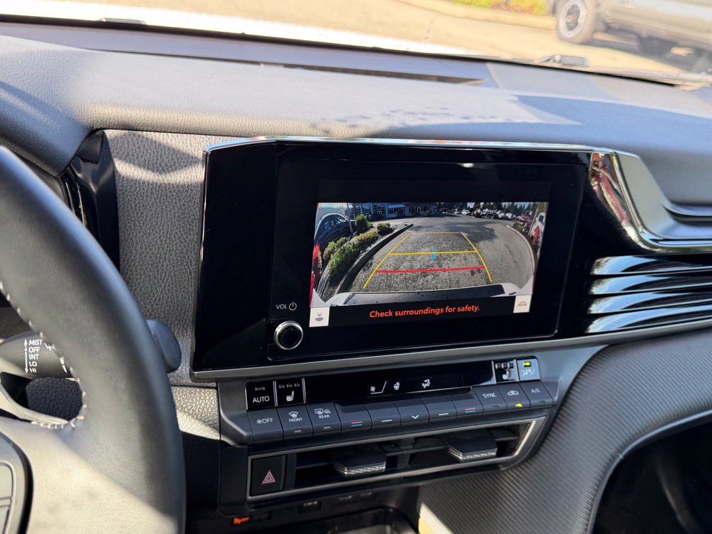 Certified 2025 Toyota Camry Hybrid FWD image 25