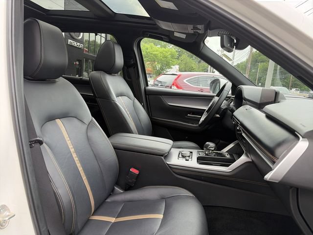 Certified 2024 MAZDA CX-90 Plug-In Hybrid w/ Premium Plus AWD/4WD image 25