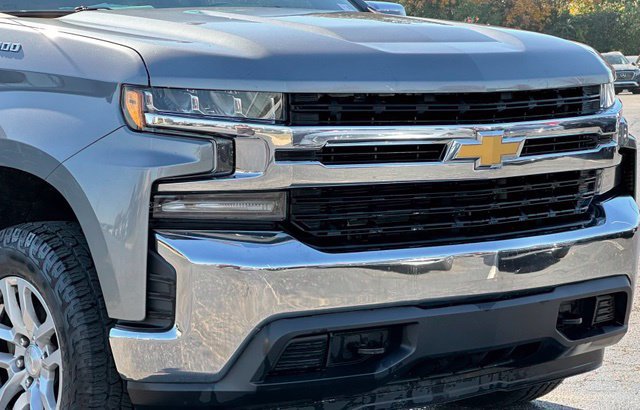Used 2021 Chevrolet Silverado 1500 LT AWD/4WD image 2