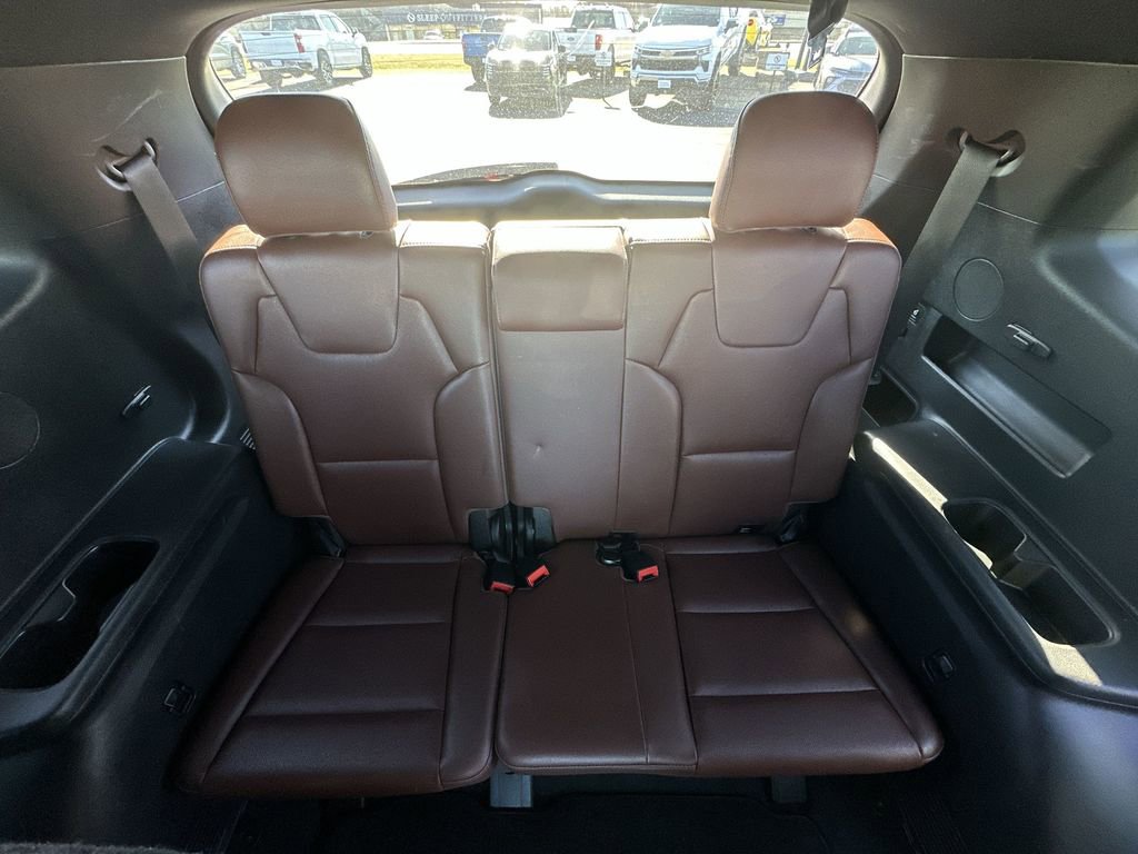 Used 2024 Kia Telluride EX w/ EX Captain's Chair Package image 24
