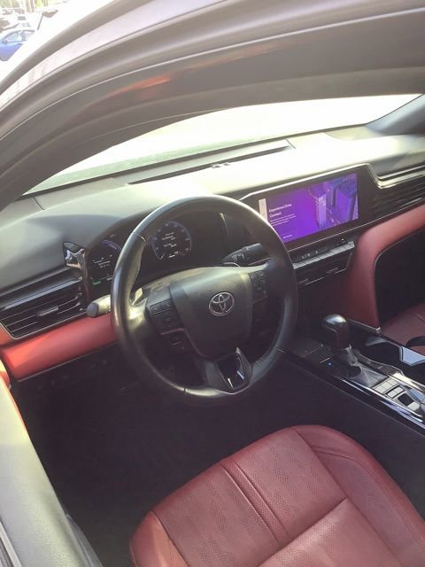 Used 2025 Toyota Camry XSE AWD/4WD image 2