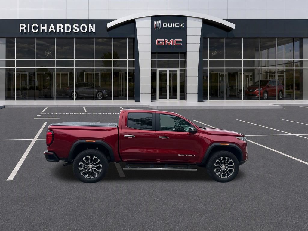 Used 2025 GMC Canyon Denali AWD/4WD image 7