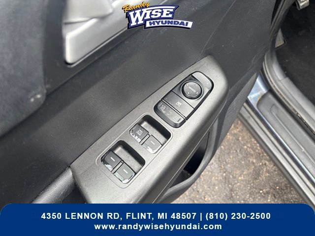 Used 2017 Kia Sportage LX image 11