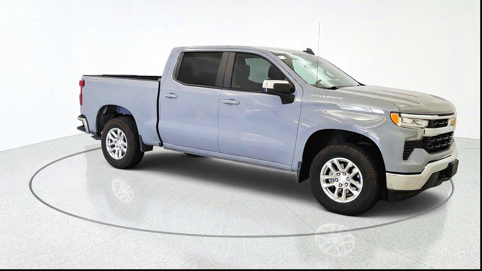 Used 2024 Chevrolet Silverado 1500 LT AWD/4WD image 1