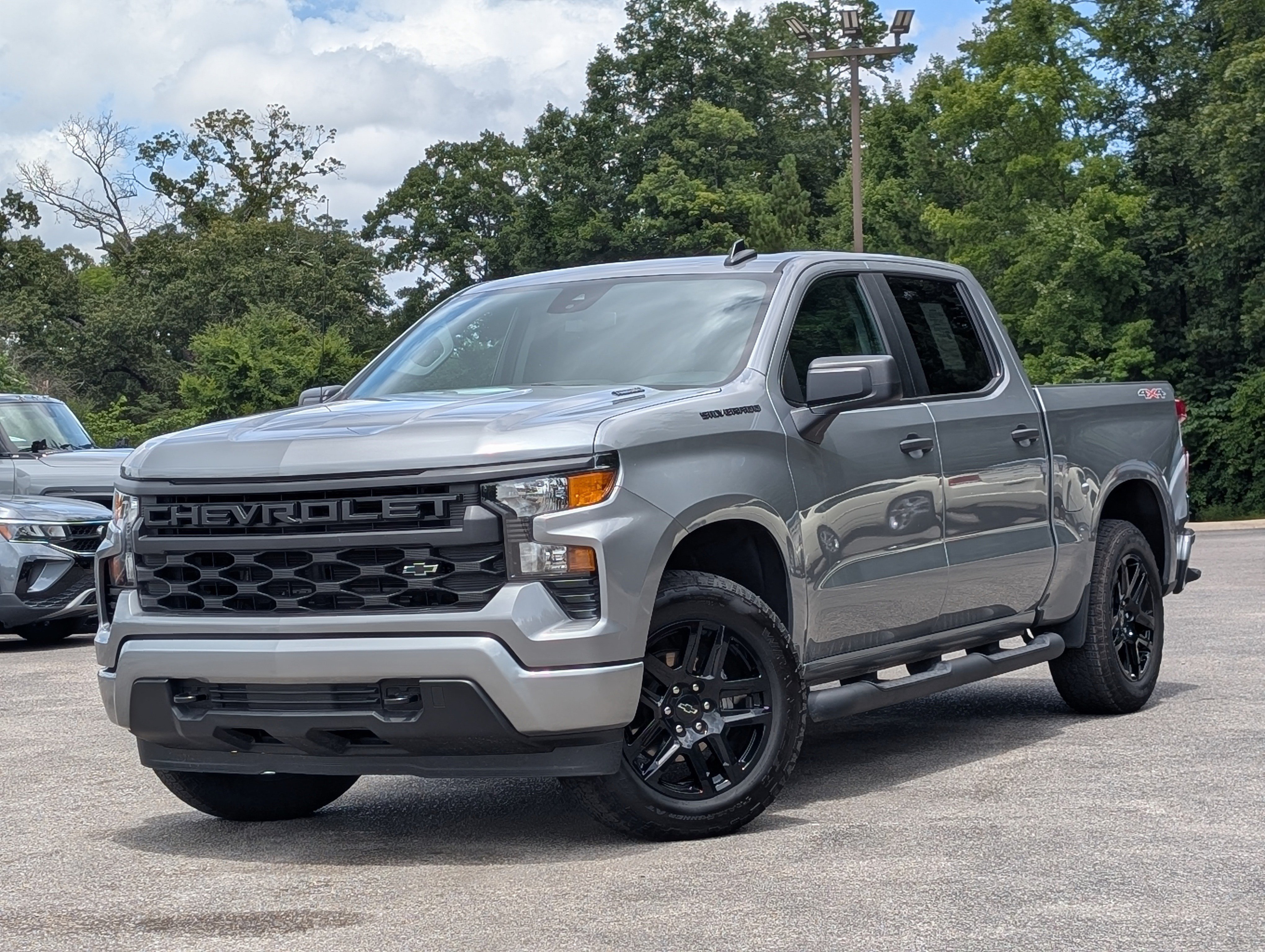 Used 2026 Chevrolet Silverado 1500 Custom w/ Turbomax Blackout Package AWD/4WD image 4
