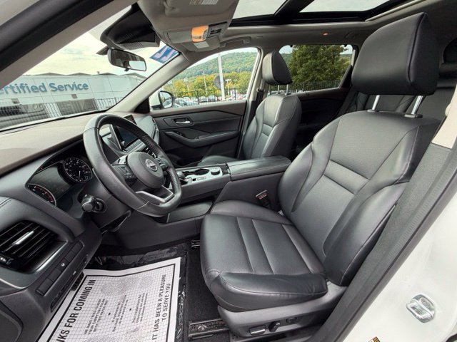 Used 2022 Nissan Rogue SV w/ SV Premium Package AWD/4WD image 32