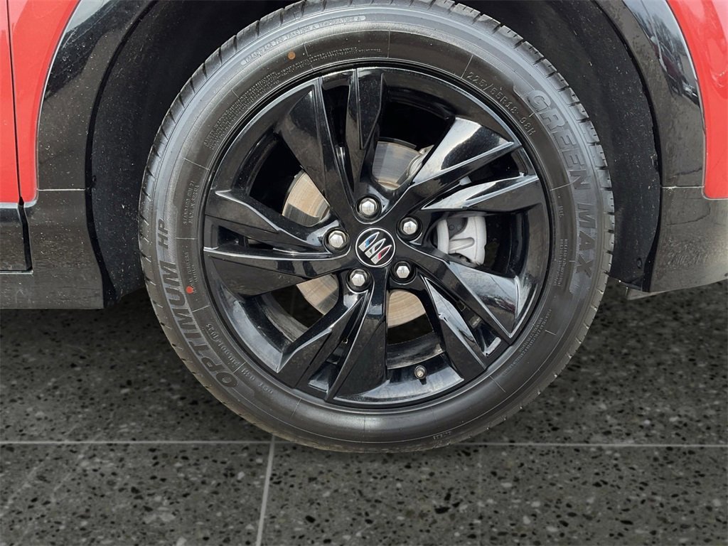 Used 2024 Buick Encore GX Sport Touring image 16