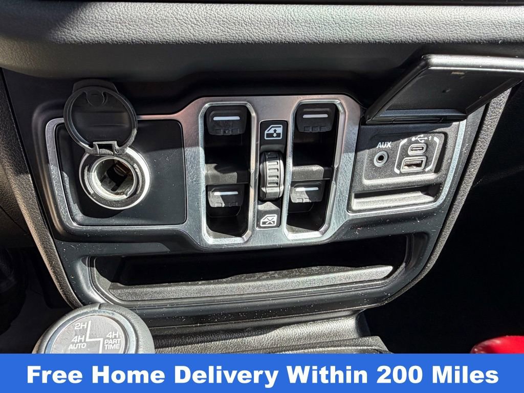 Used 2024 Jeep Wrangler Unlimited Sahara w/ Safety Group image 26