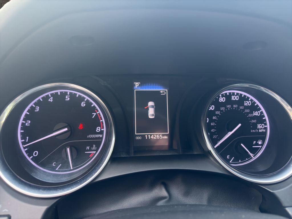 Used 2020 Toyota Camry SE image 19