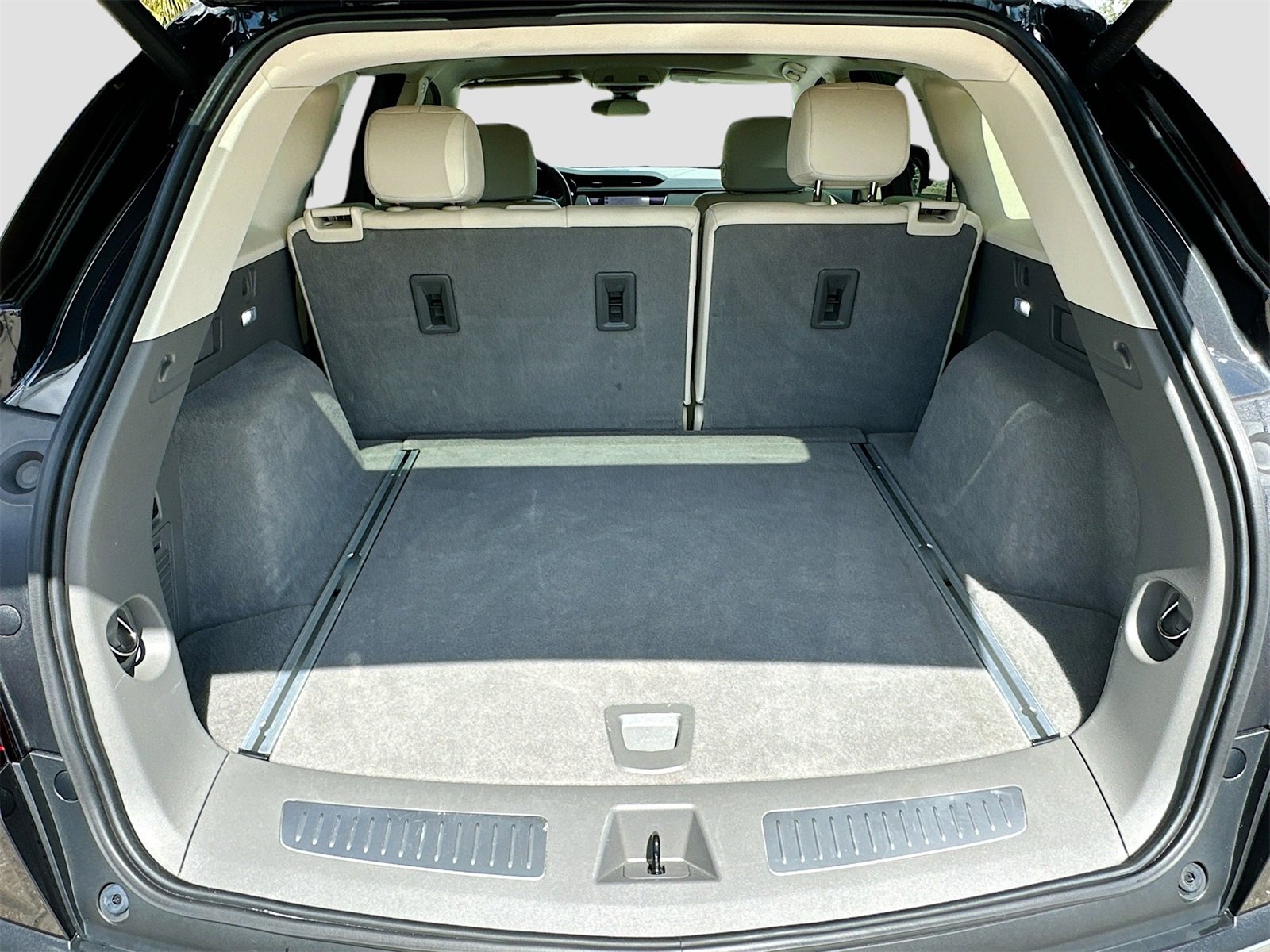 Used 2020 Cadillac XT5 Premium Luxury image 28