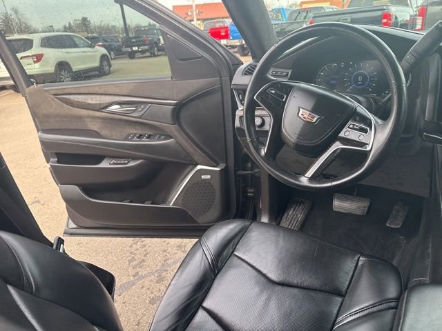 Used 2016 Cadillac Escalade Platinum image 24