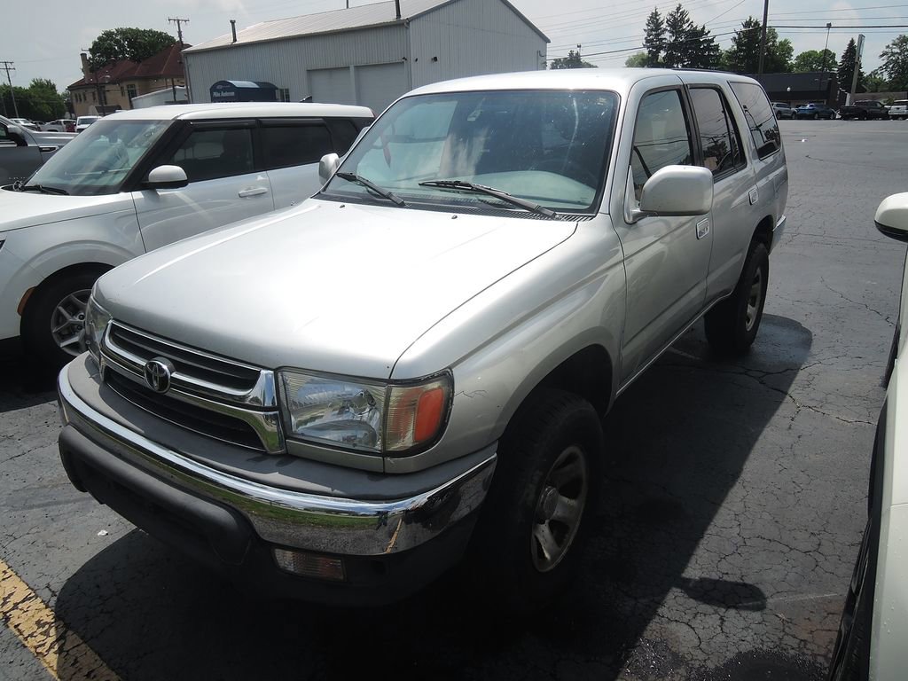 Used 2001 Toyota 4Runner SR5 AWD/4WD image 3