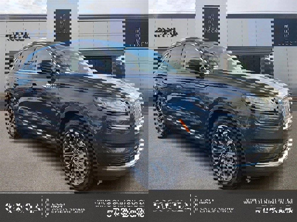 Certified 2022 Lincoln Nautilus Reserve image 3