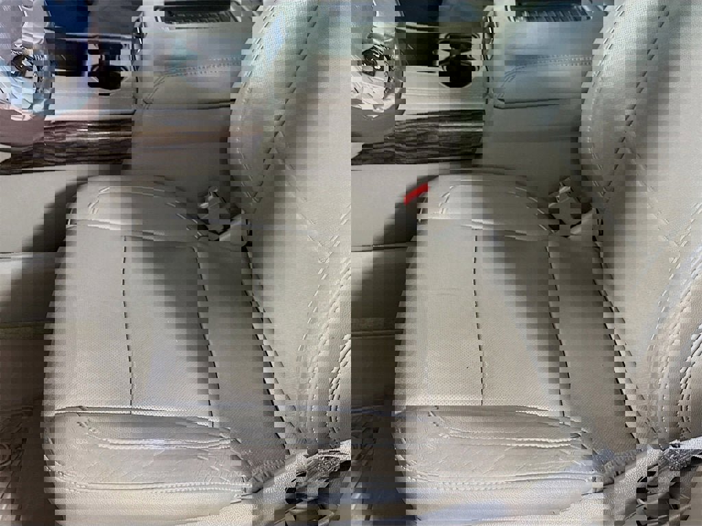 Used 2015 GMC Yukon XL SLT w/ Open Road Package image 14