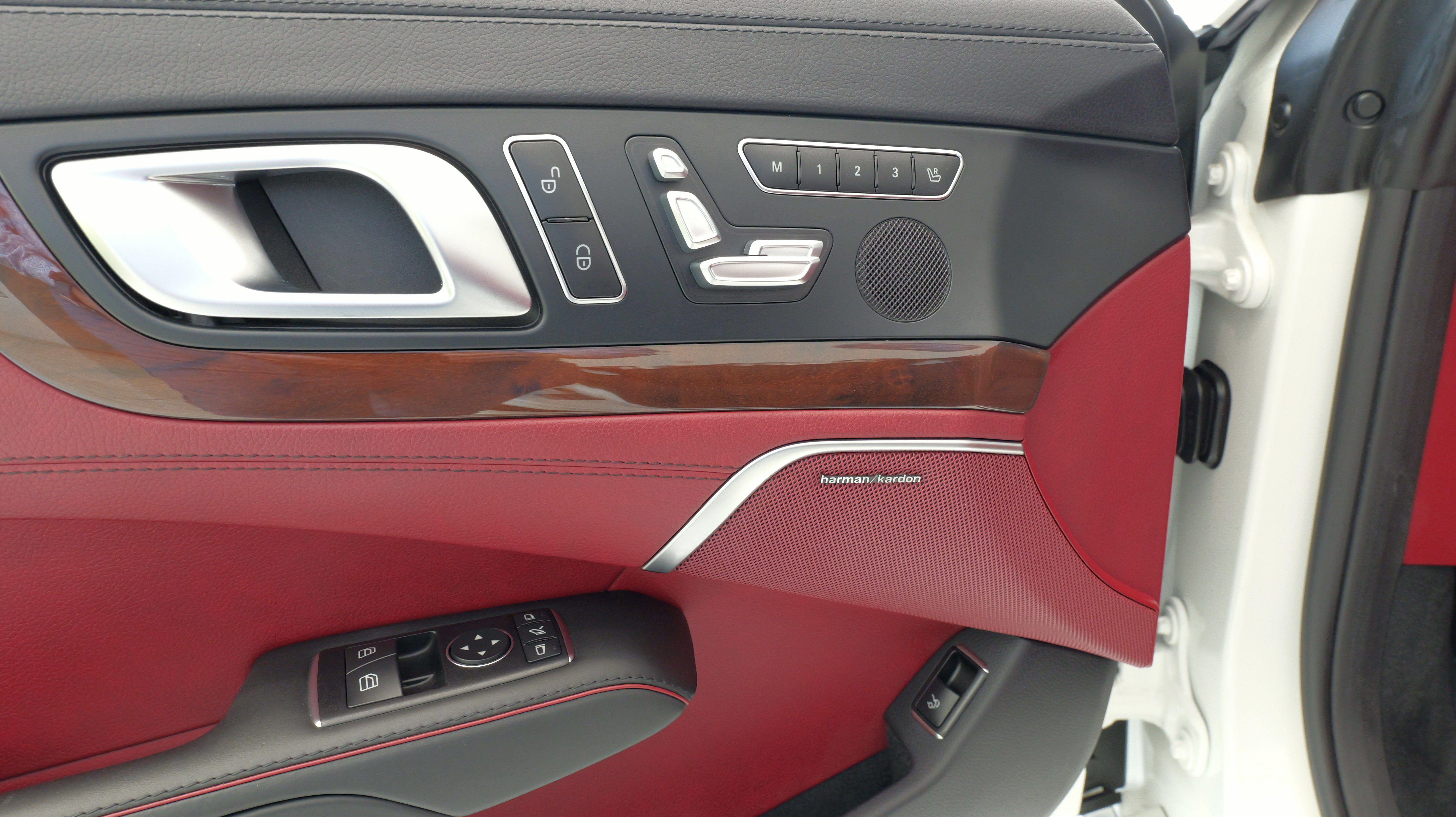 Used 2018 Mercedes-Benz SL 550 image 26