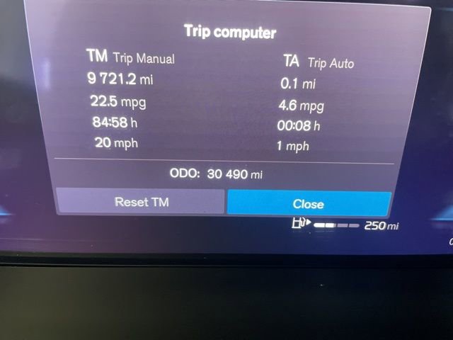 Certified 2023 Volvo XC60 B5 Plus image 14