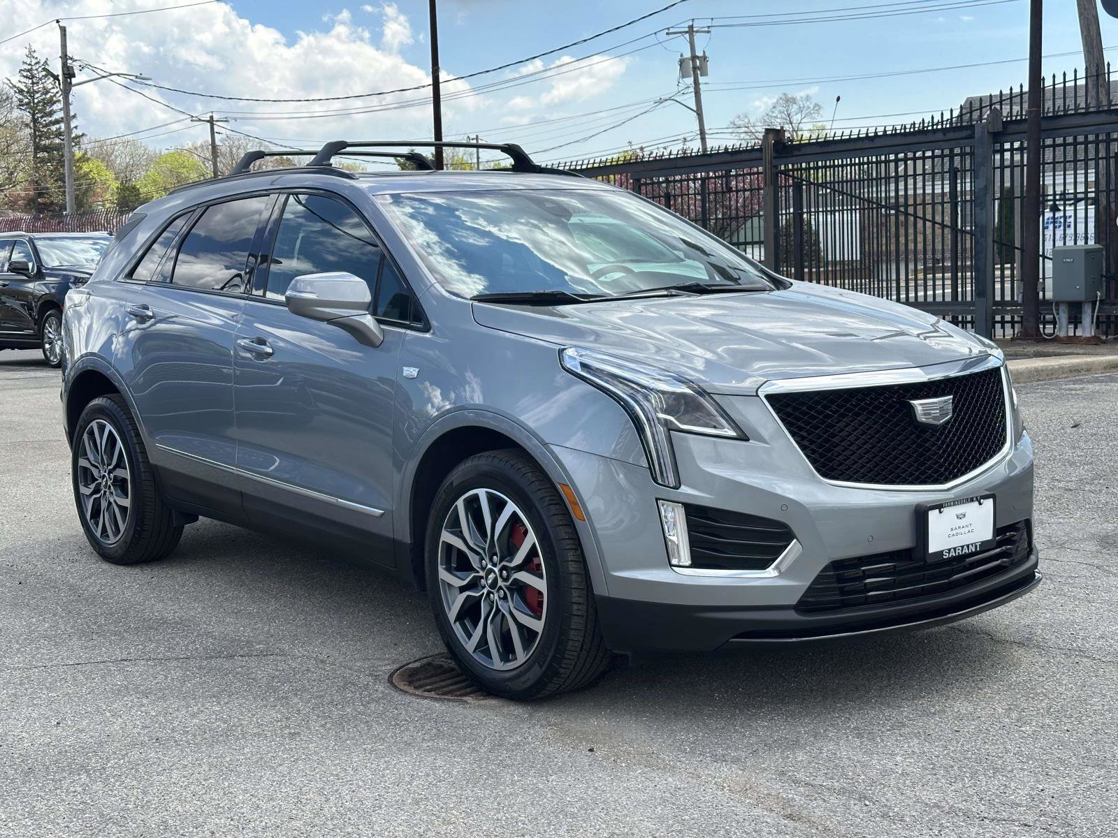 Certified 2023 Cadillac XT5 Sportv image 2