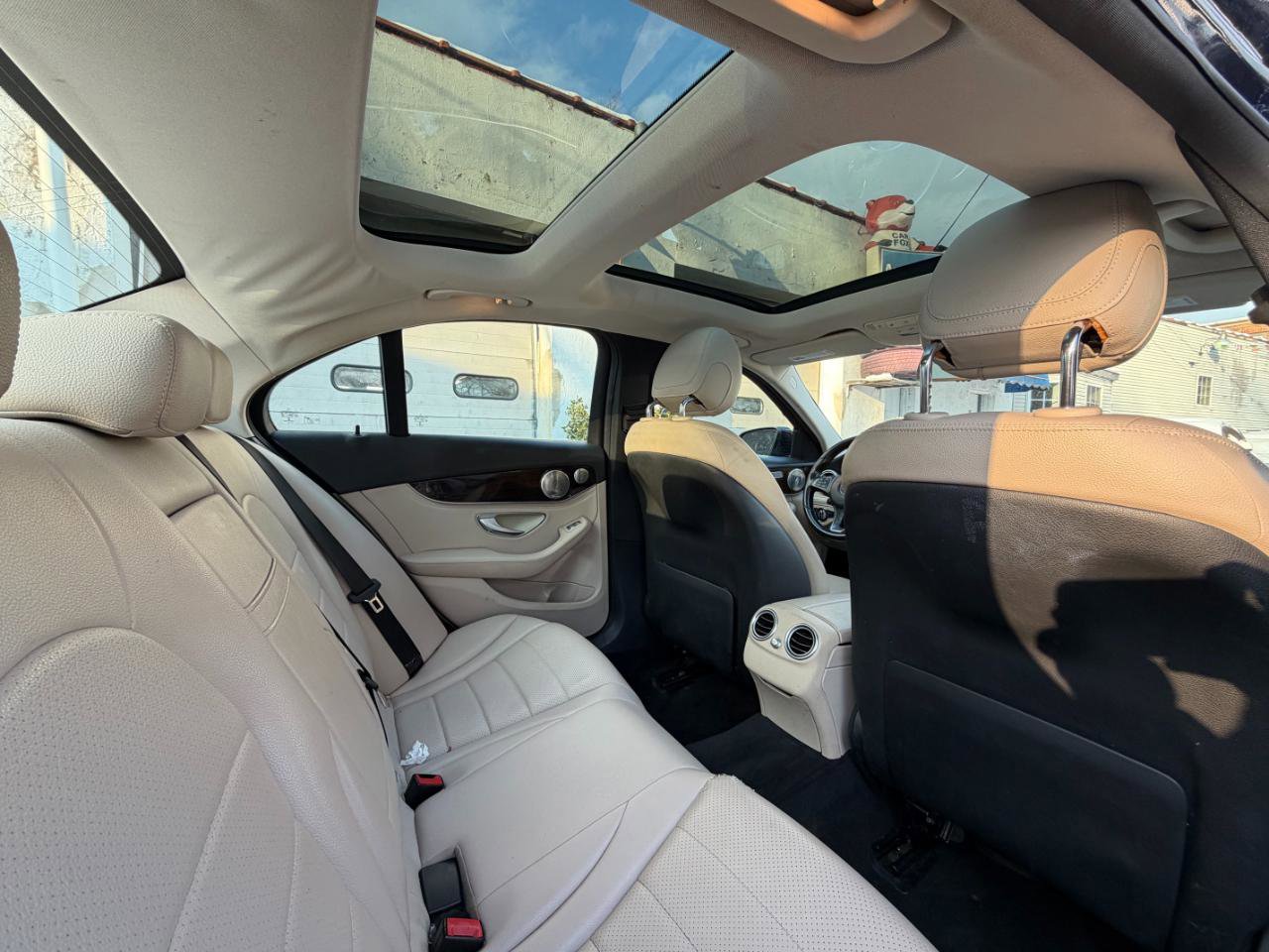 Used 2015 Mercedes-Benz C 300 4MATIC Sedan image 26