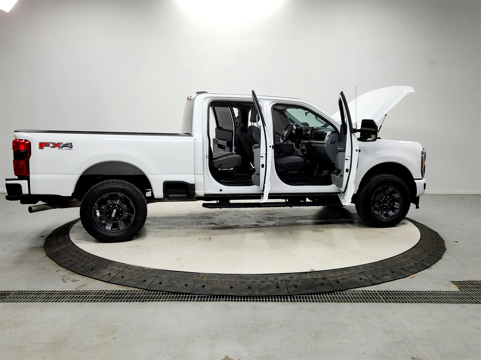 Used 2023 Ford F350 XL w/ STX Appearance Package image 16