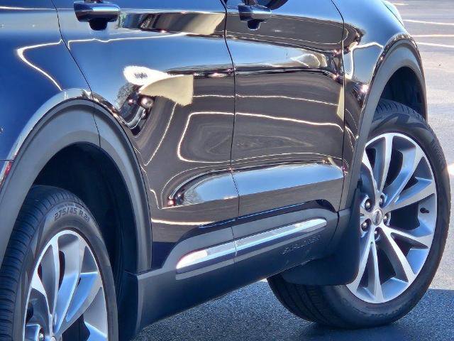 Certified 2023 Ford Explorer Platinum w/ Technology Package AWD/4WD image 16