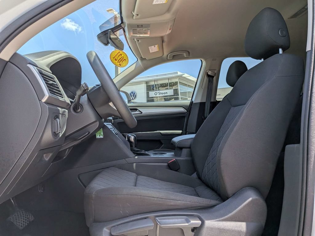 Used 2021 Volkswagen Atlas S FWD image 2