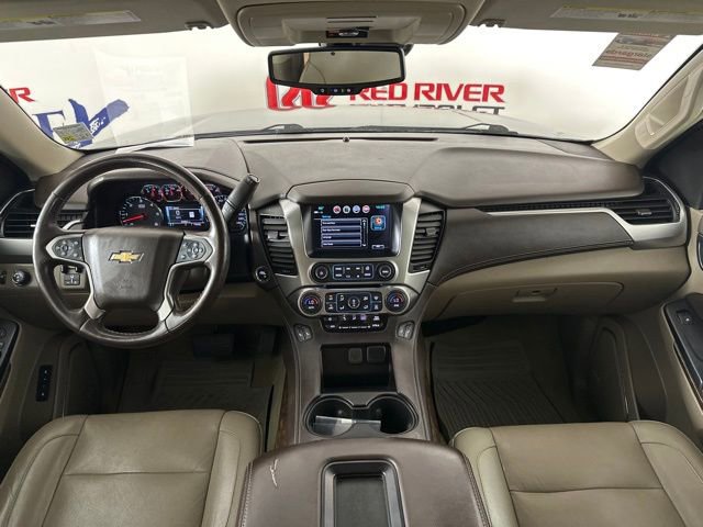 Used 2019 Chevrolet Suburban LT w/ Luxury Package image 11
