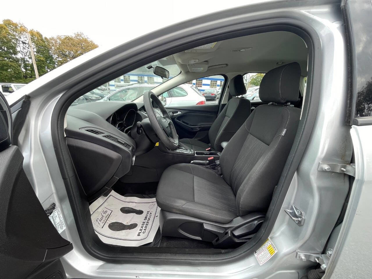 Used 2017 Ford Focus SE image 10