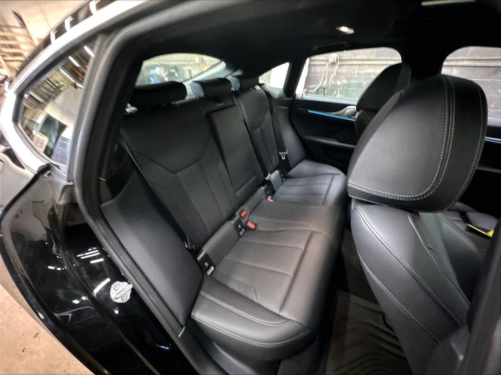 Used 2025 BMW i4 eDrive40 w/ M Sport Package RWD image 29