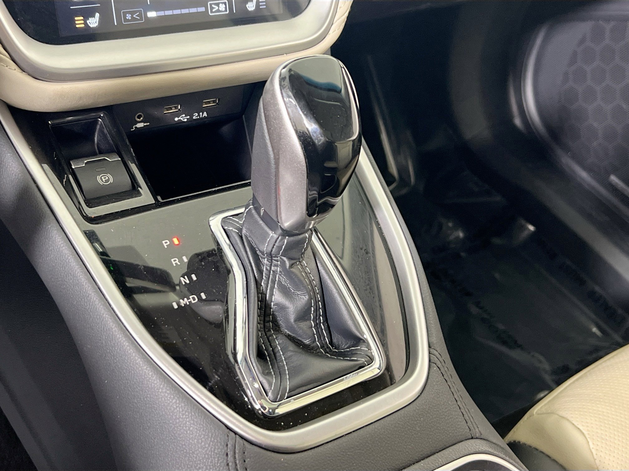 Used 2022 Subaru Outback Limited image 17