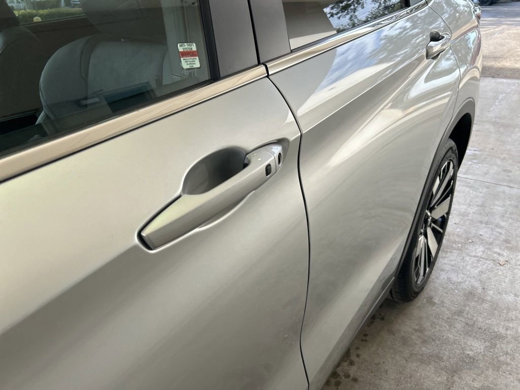 New 2026 Mitsubishi Outlander SE image 15