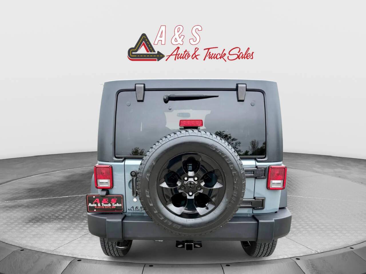 Used 2014 Jeep Wrangler Unlimited Sport w/ Quick Order Package 24S AWD/4WD image 5