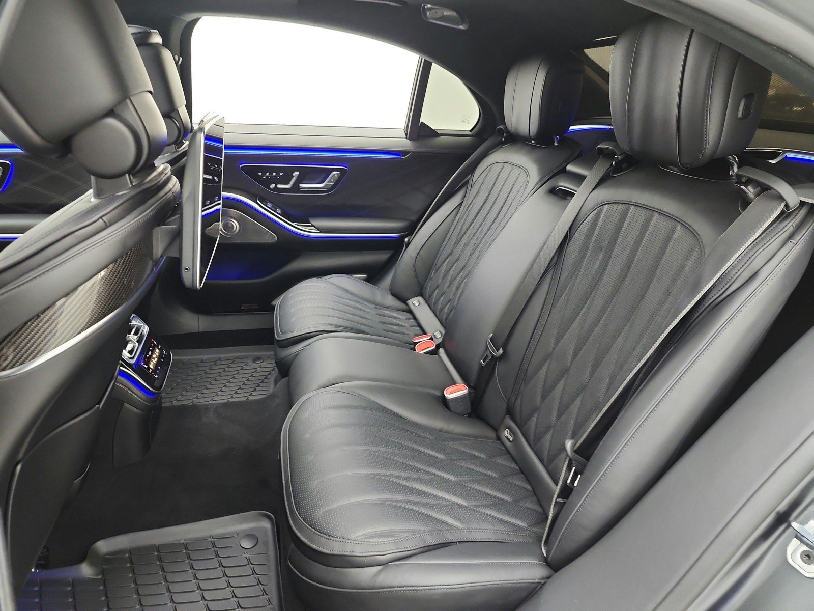 Used 2025 Mercedes-Benz S 63 AMG S image 13