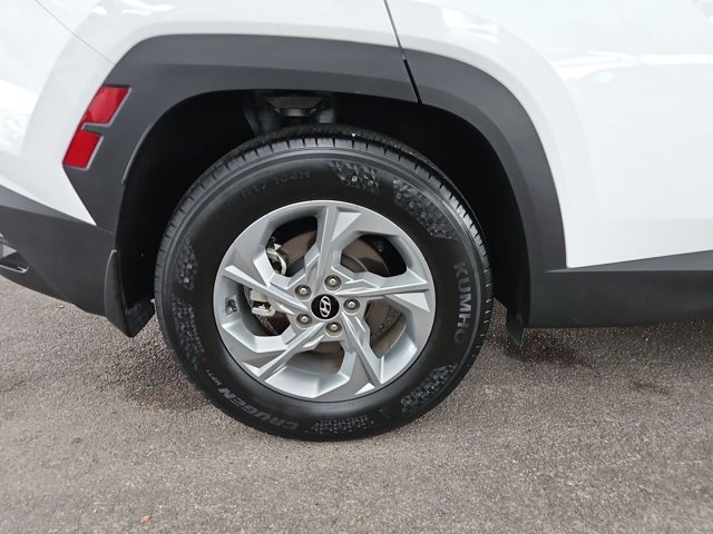 Certified 2023 Hyundai Tucson SE FWD image 18
