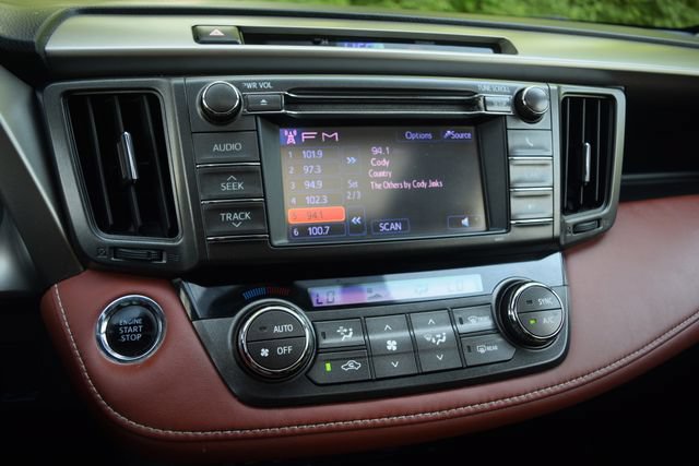 Used 2013 Toyota RAV4 Limited AWD/4WD image 9
