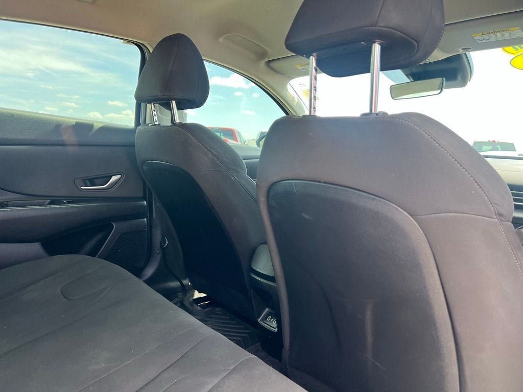 Used 2024 Hyundai Elantra SEL FWD image 16