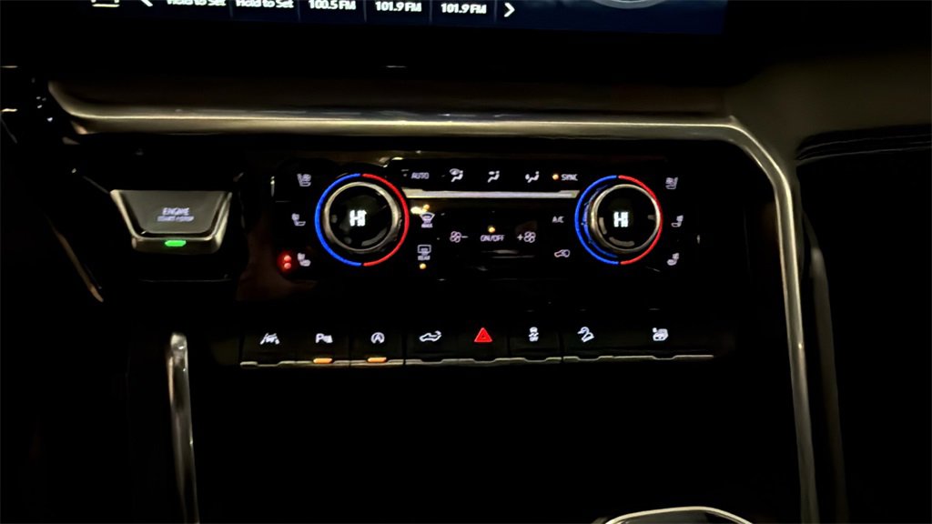 Used 2022 GMC Sierra 1500 Denali w/ Denali Reserve Package image 28