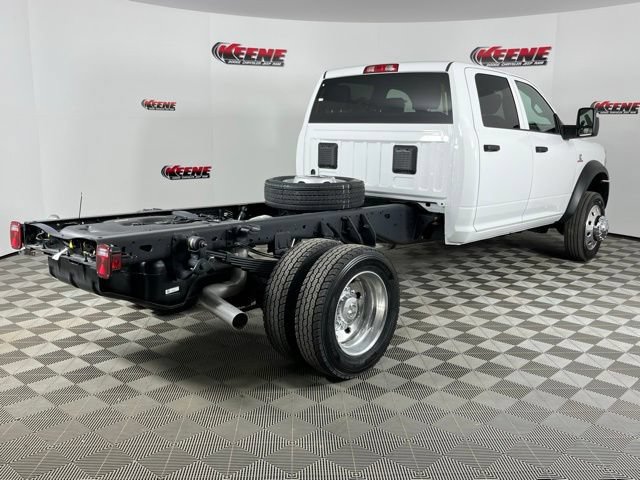 New 2026 RAM 5500 Tradesman w/ Chrome Appearance Group AWD/4WD image 3