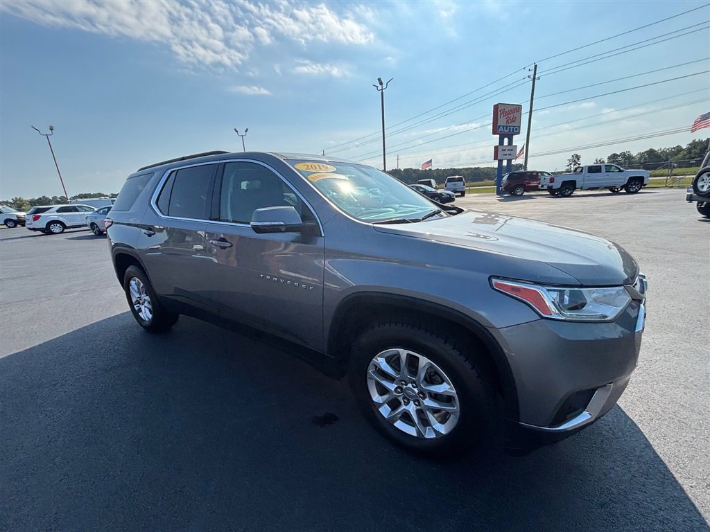 Used 2019 Chevrolet Traverse LT image 8