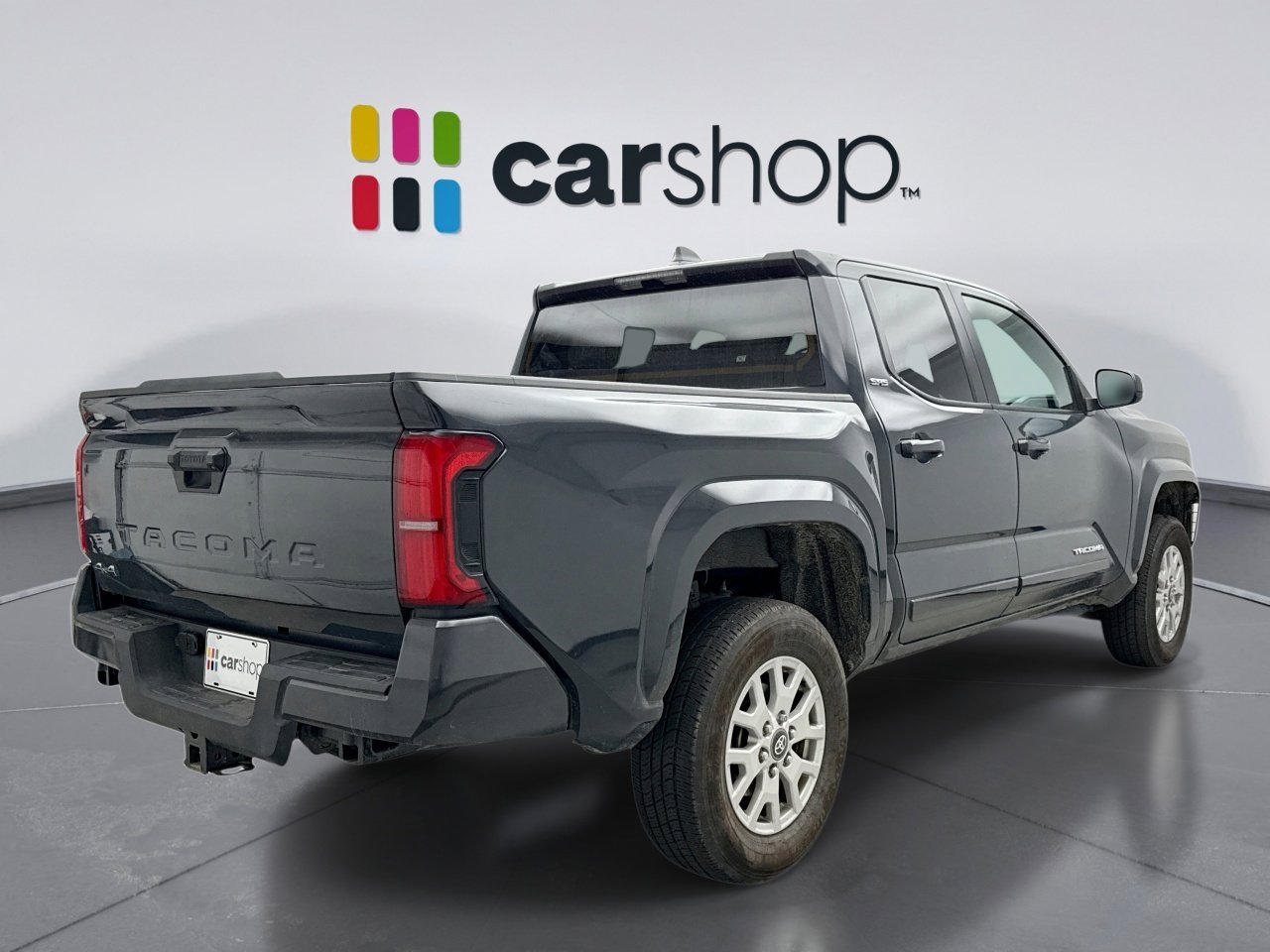 Used 2024 Toyota Tacoma SR5 AWD/4WD image 4