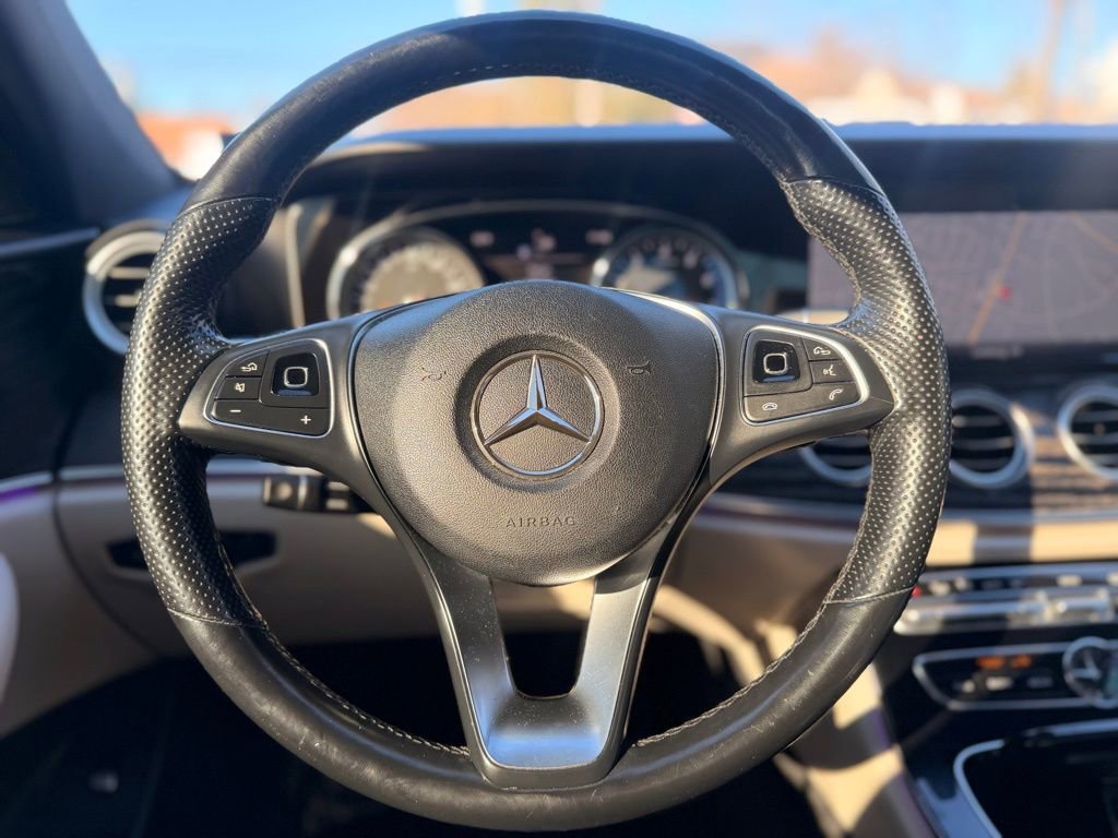 Used 2017 Mercedes-Benz E 300 4MATIC image 22