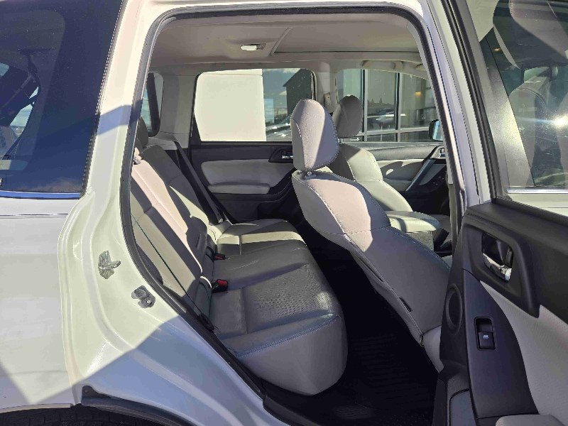 Used 2015 Subaru Forester 2.5i Limited image 12