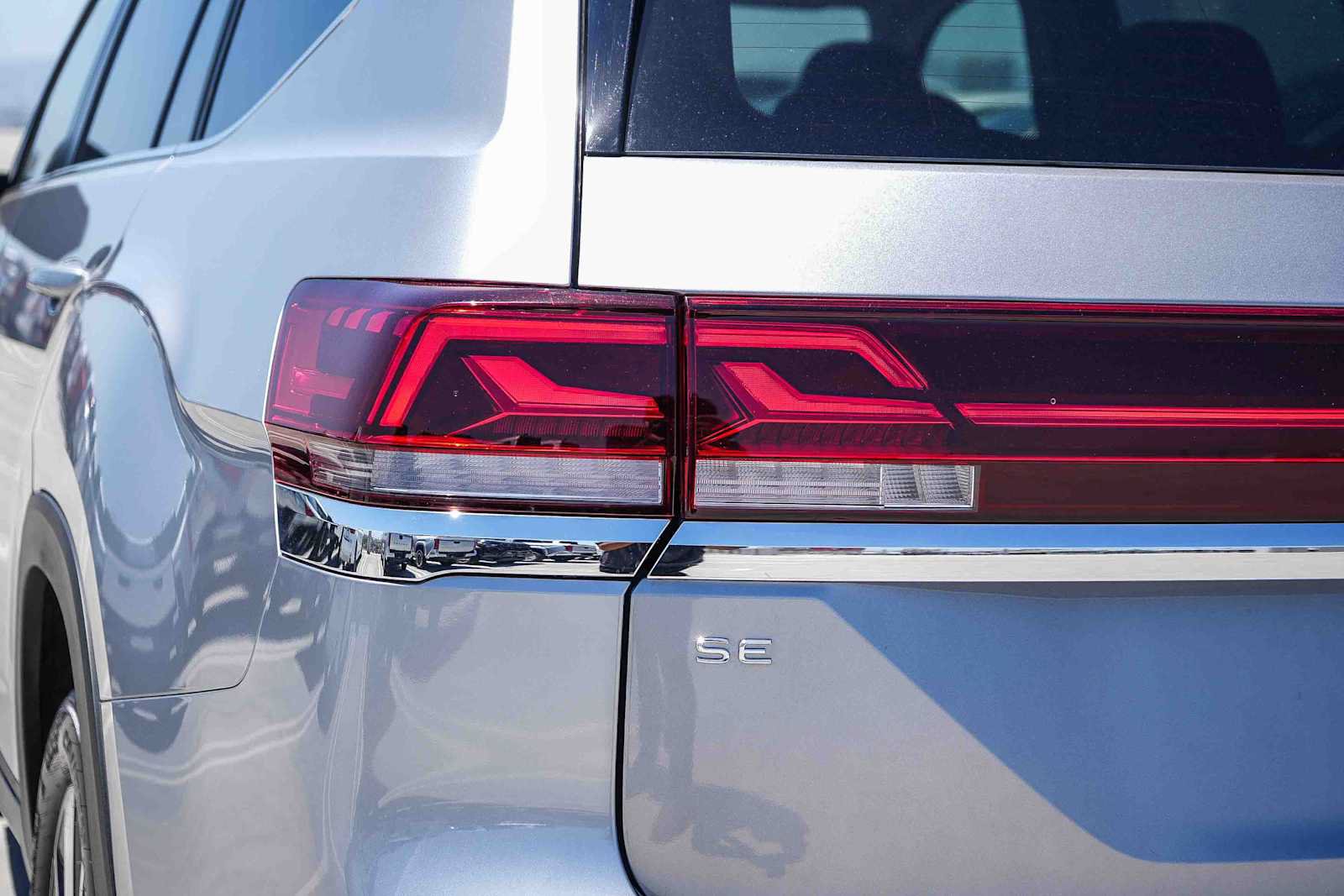 Certified 2026 Volkswagen Atlas SE FWD image 9