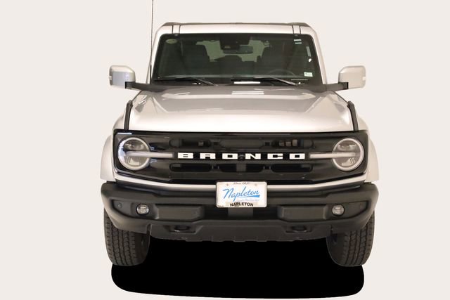 Used 2024 Ford Bronco Outer Banks AWD/4WD image 3