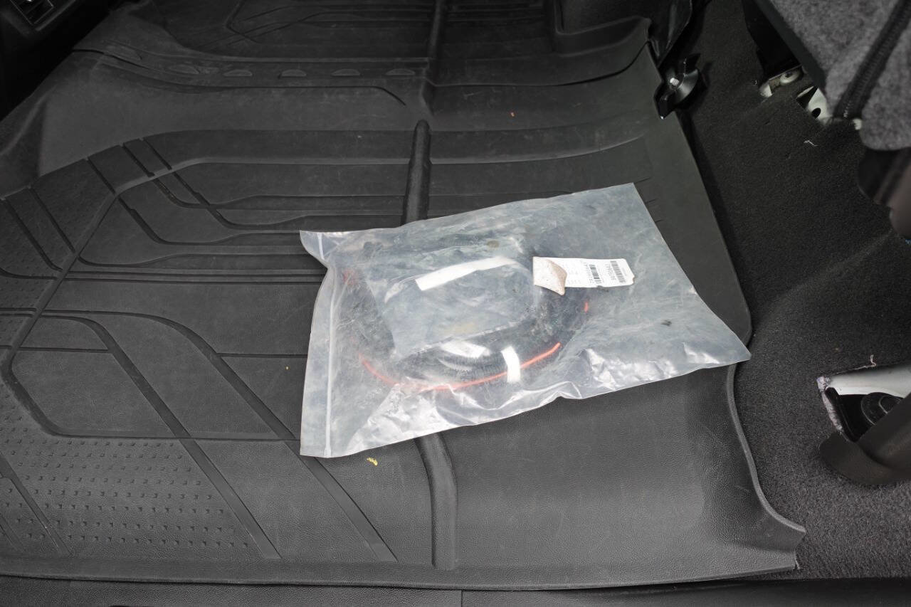 Used 2023 Chevrolet Silverado 2500 LT w/ Snow Plow Prep/Camper Package image 24