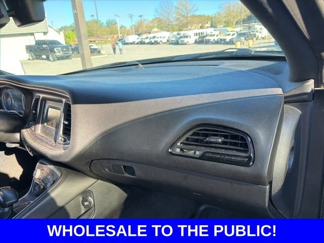 Used 2017 Dodge Challenger SXT image 9