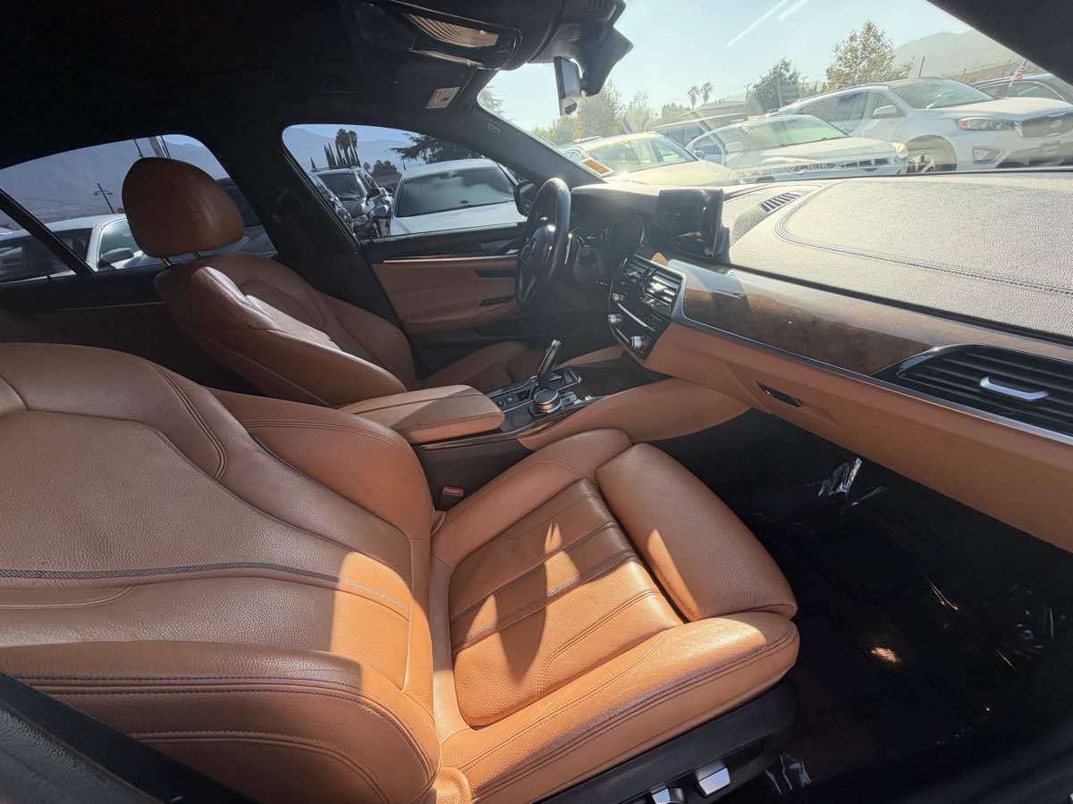 Used 2018 BMW 530e RWD image 20