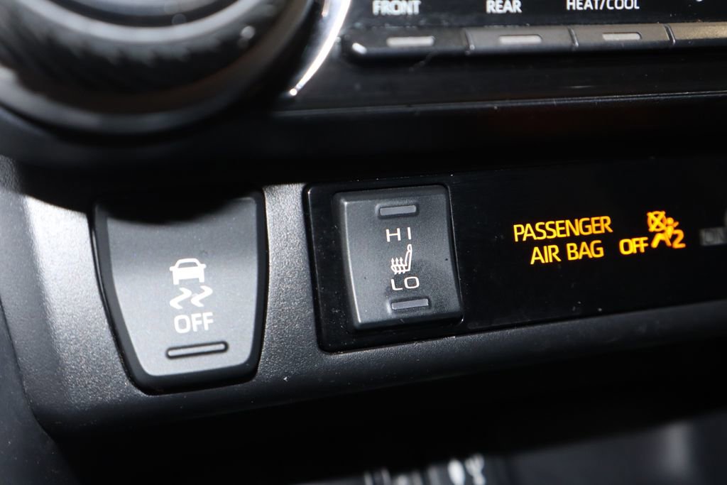 Used 2019 Toyota RAV4 XLE Premium w/ Cold Weather Package image 4