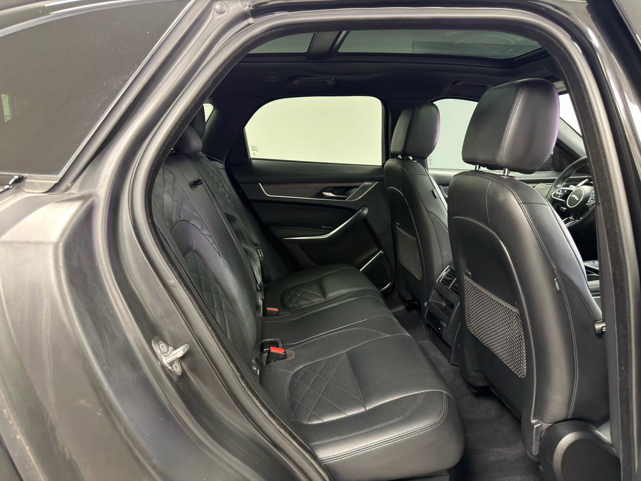 Used 2023 Jaguar F-PACE S AWD/4WD image 30